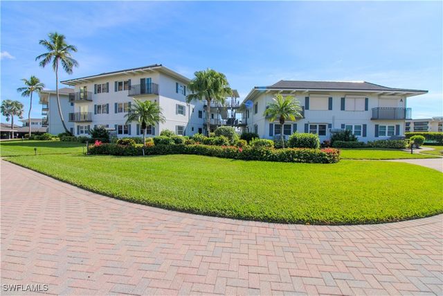 3400 Gulf Shore BLVD N B4, Naples, FL 34103