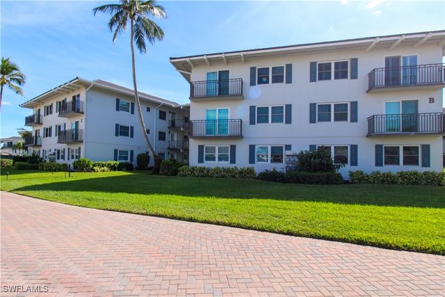 3400 Gulf Shore BLVD N B4, Naples, FL 34103