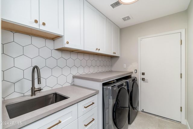 6768 E Evans Drive, Scottsdale, AZ 85254