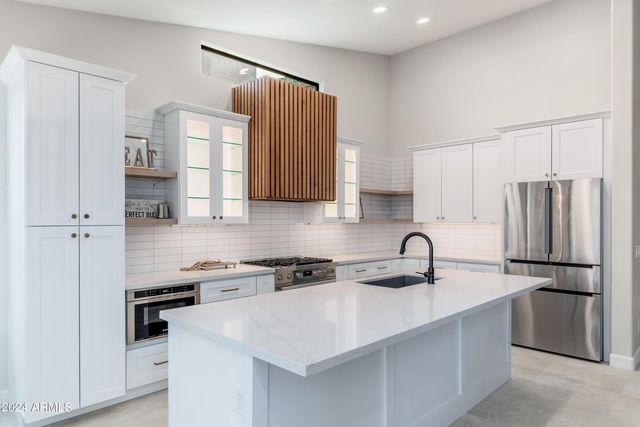 6768 E Evans Drive, Scottsdale, AZ 85254