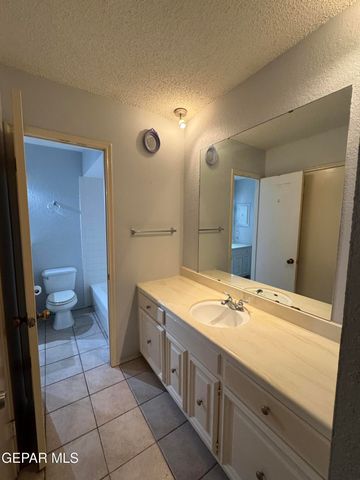 6201 Escondido Drive 3C, El Paso, TX 79912