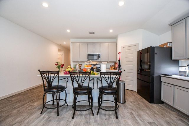 8134 Sugar Cane Lane, Rosharon, TX 77583