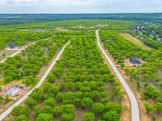 2354 E Landings S, Granbury, TX 76049