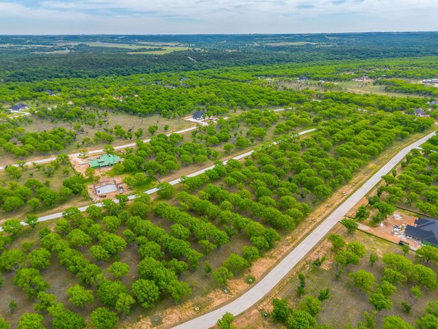 2354 E Landings S, Granbury, TX 76049