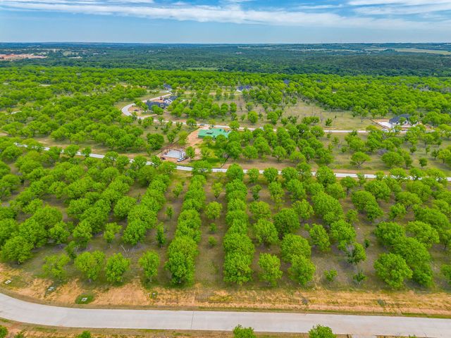 2354 E Landings S, Granbury, TX 76049