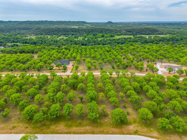 2354 E Landings S, Granbury, TX 76049
