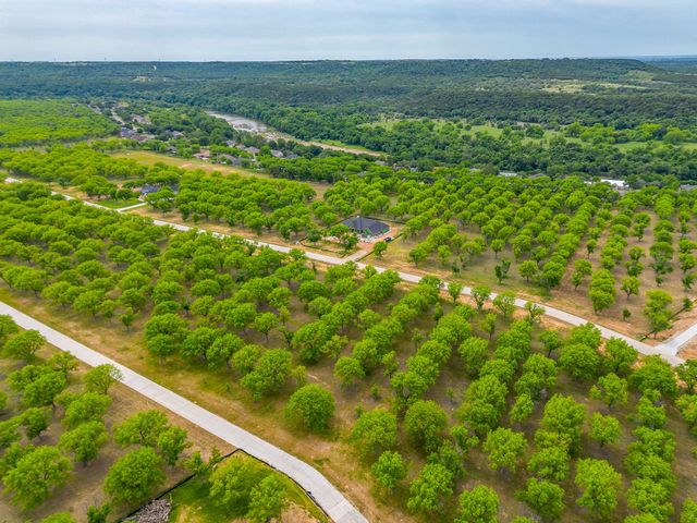2354 E Landings S, Granbury, TX 76049
