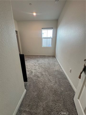 41020 Burnet Street, Lake Elsinore, CA 92532