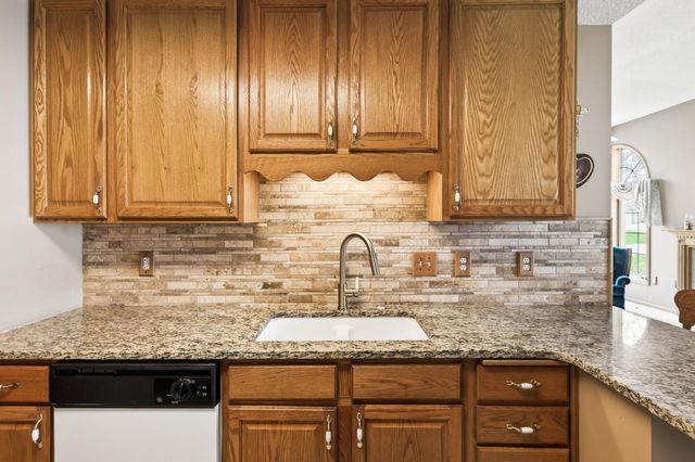 7867 Taylor Street NE, Spring Lake Park, MN 55432