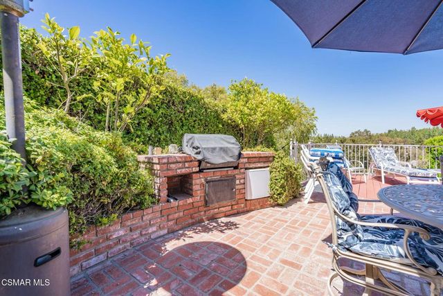 24627 Gardenstone Lane, West Hills, CA 91307