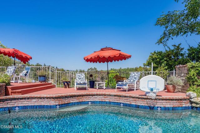 24627 Gardenstone Lane, West Hills, CA 91307