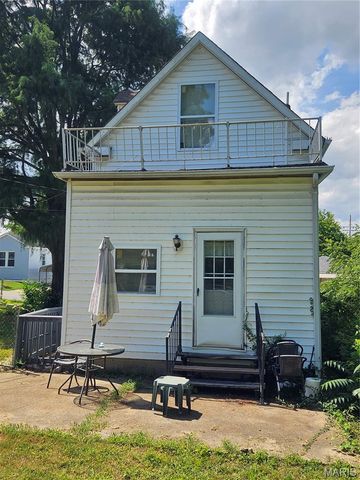 804 Regina Avenue, St Louis, MO 63125
