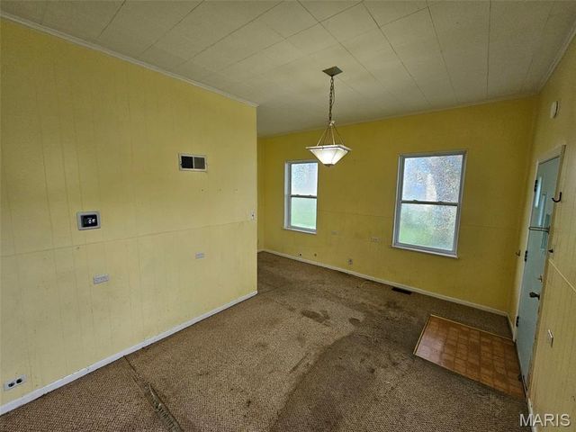 804 Regina Avenue, St Louis, MO 63125