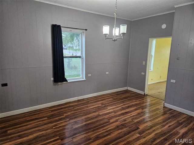 804 Regina Avenue, St Louis, MO 63125
