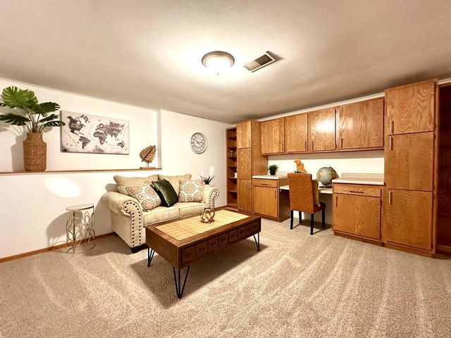 29933 Greenleaf DRIVE, Burlington, WI 53105