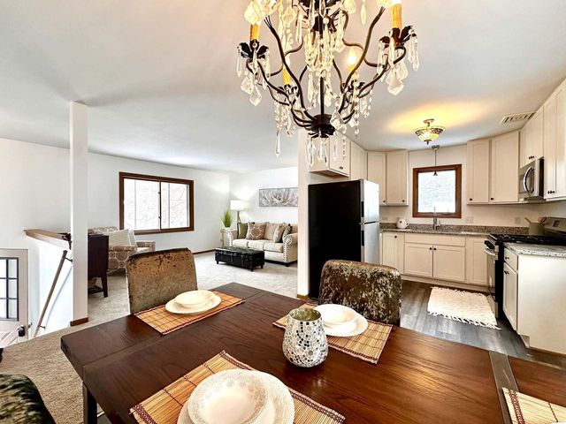 29933 Greenleaf DRIVE, Burlington, WI 53105