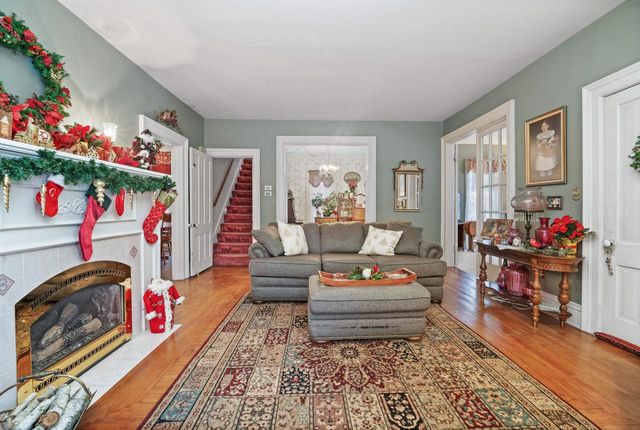 121 WATERTOWN STREET, Ripon, WI 54971