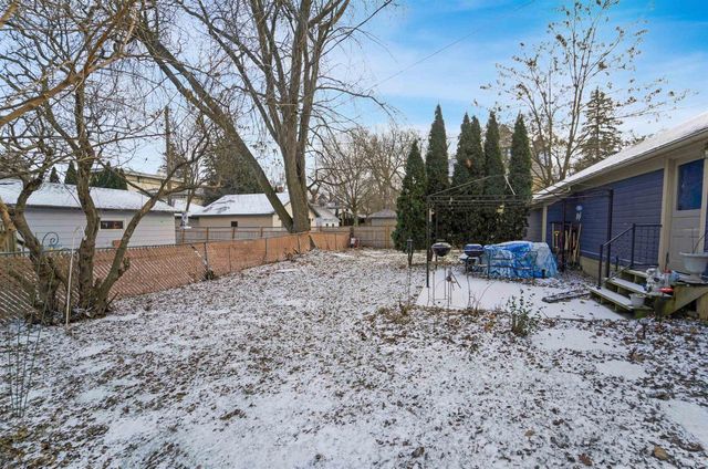 121 WATERTOWN STREET, Ripon, WI 54971