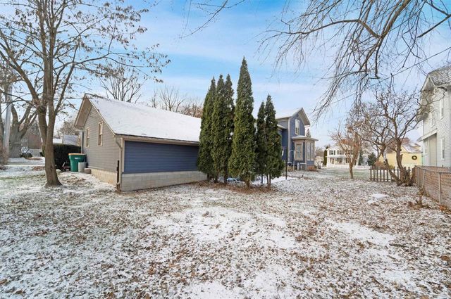 121 WATERTOWN STREET, Ripon, WI 54971