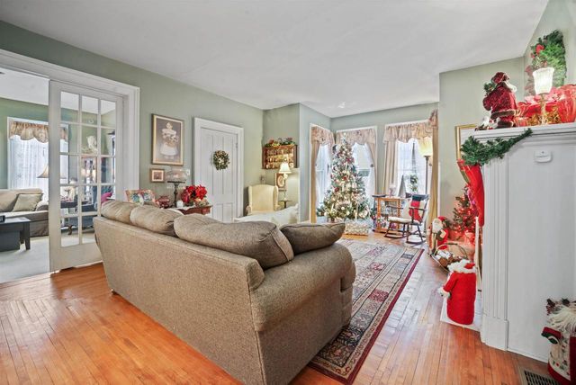 121 WATERTOWN STREET, Ripon, WI 54971