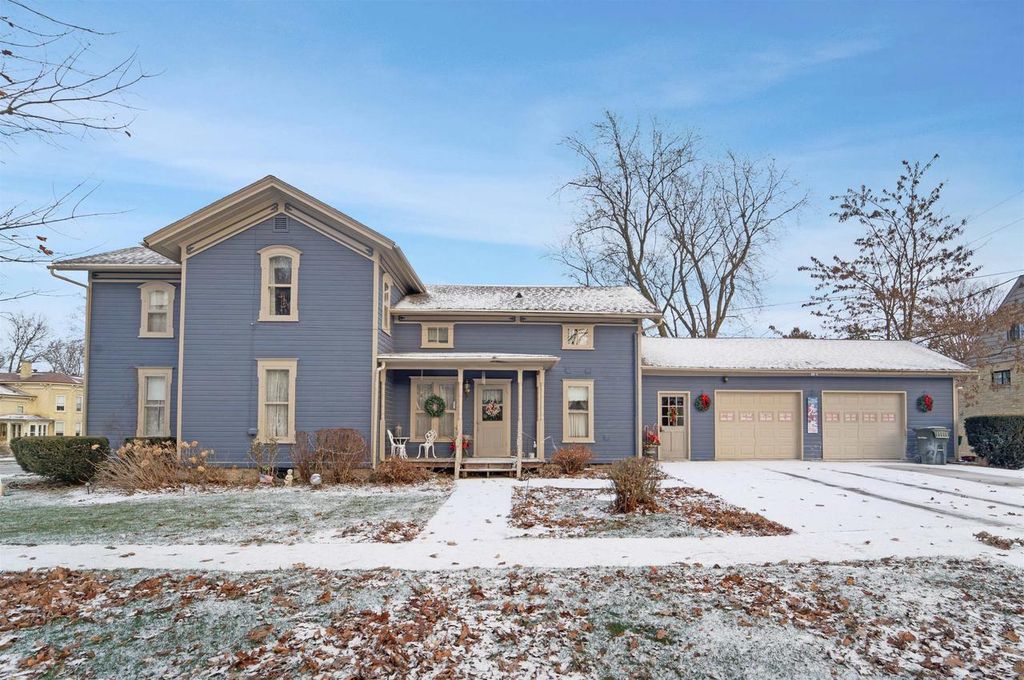 121 WATERTOWN STREET, Ripon, WI 54971