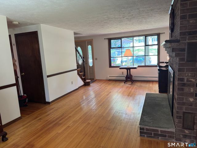 23 Maplewood Drive, Ellington, CT 06029