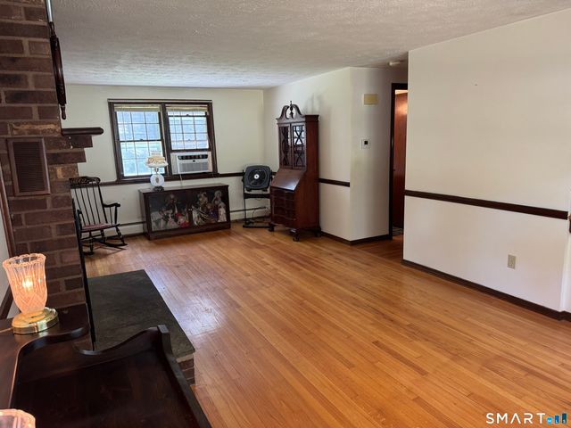 23 Maplewood Drive, Ellington, CT 06029