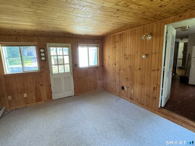 23 Maplewood Drive, Ellington, CT 06029