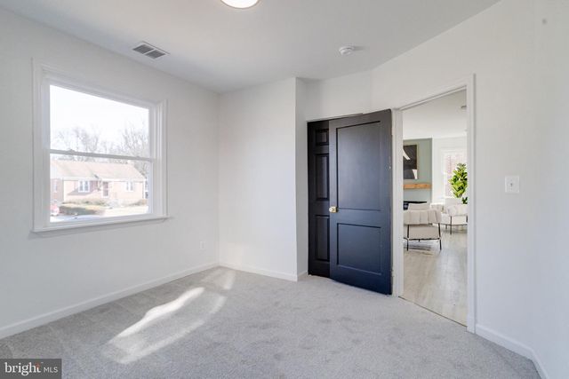 3724 SYLVAN DR, Baltimore, MD 21207