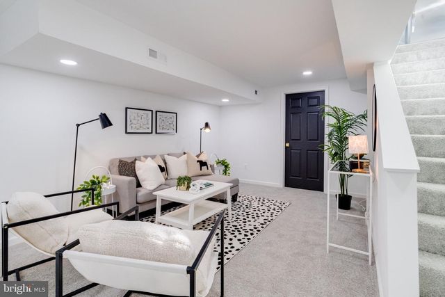 3724 SYLVAN DR, Baltimore, MD 21207