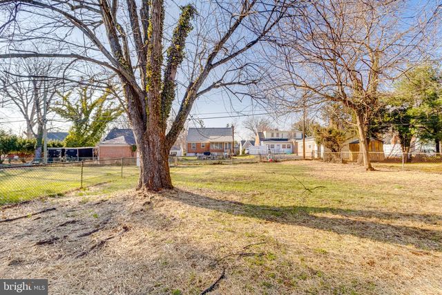 3724 SYLVAN DR, Baltimore, MD 21207