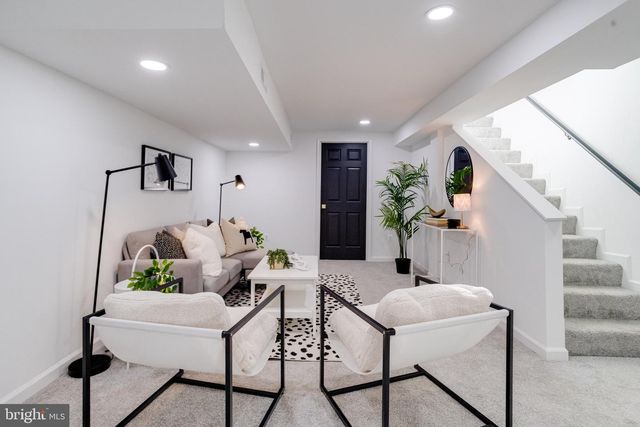 3724 SYLVAN DR, Baltimore, MD 21207