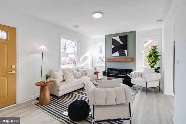 3724 SYLVAN DR, Baltimore, MD 21207