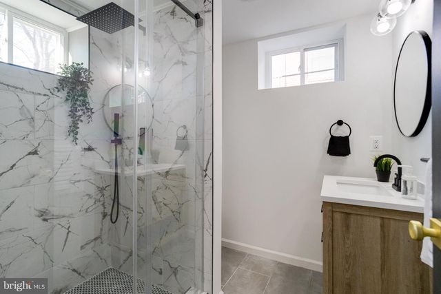 3724 SYLVAN DR, Baltimore, MD 21207