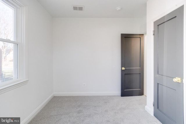 3724 SYLVAN DR, Baltimore, MD 21207