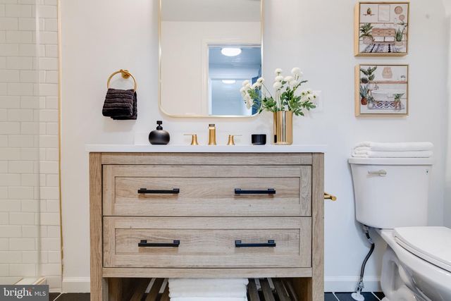 3724 SYLVAN DR, Baltimore, MD 21207