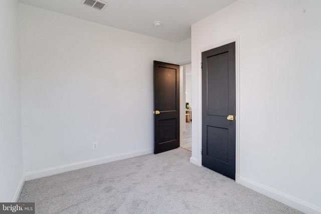 3724 SYLVAN DR, Baltimore, MD 21207