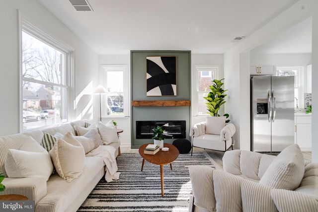 3724 SYLVAN DR, Baltimore, MD 21207