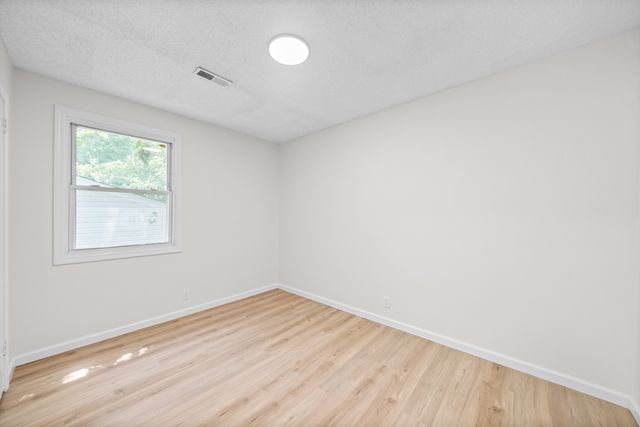 216 Tobacco Rd, Clarksville, TN 37042