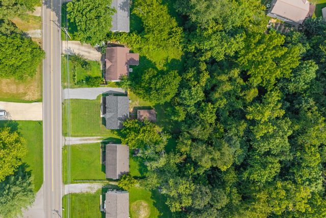 216 Tobacco Rd, Clarksville, TN 37042