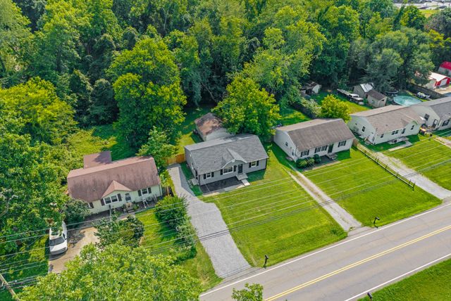 216 Tobacco Rd, Clarksville, TN 37042