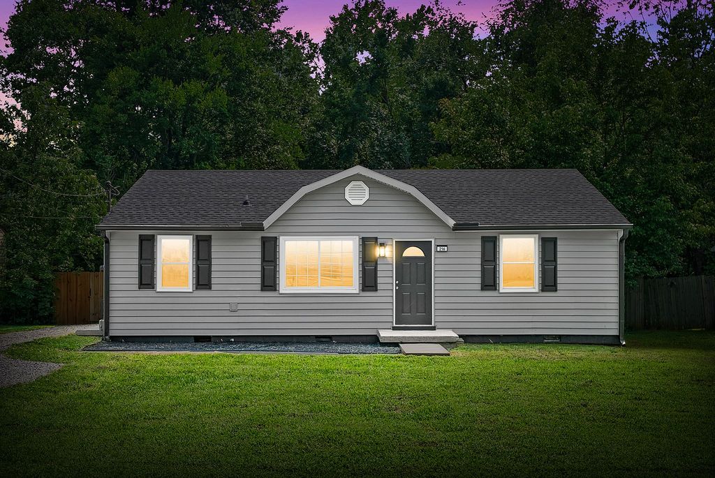 216 Tobacco Rd, Clarksville, TN 37042