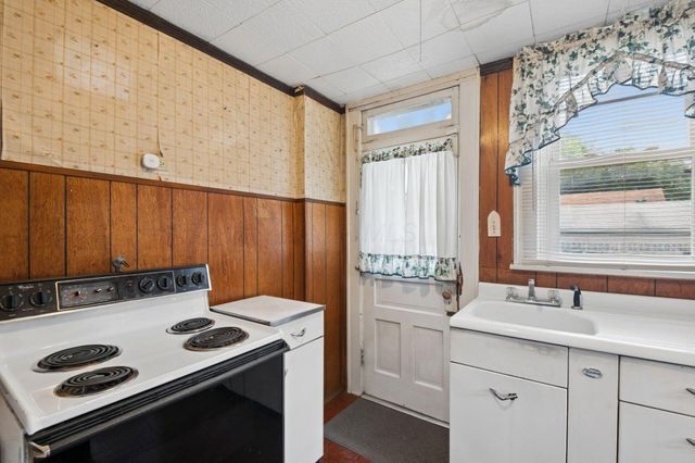 1612 Bruck Street, Columbus, OH 43207