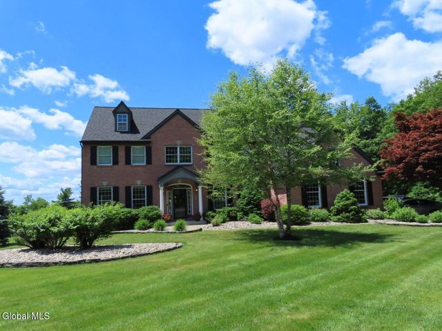 1 Tansy Court, North Greenbush, NY 12198