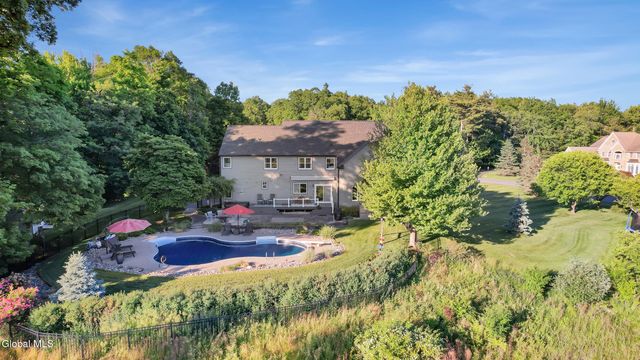 1 Tansy Court, North Greenbush, NY 12198