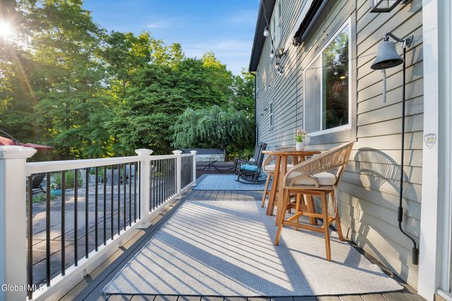 1 Tansy Court, North Greenbush, NY 12198