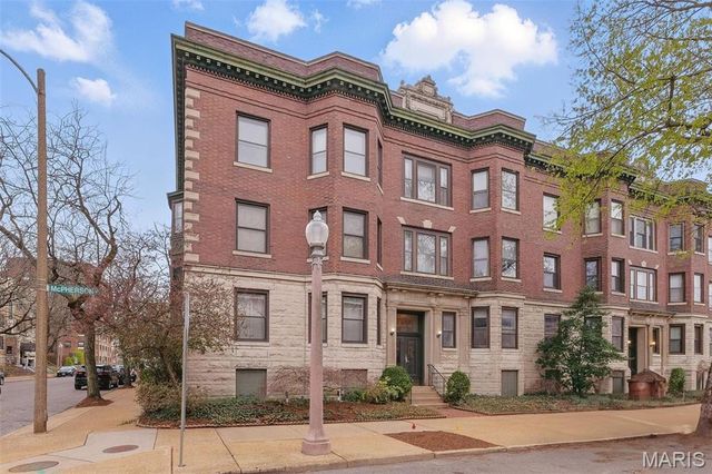 4500 McPherson Avenue 2W, St Louis, MO 63108