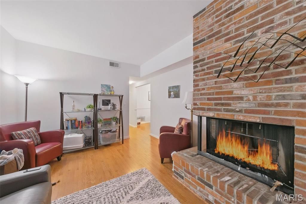 4500 McPherson Avenue 2W, St Louis, MO 63108