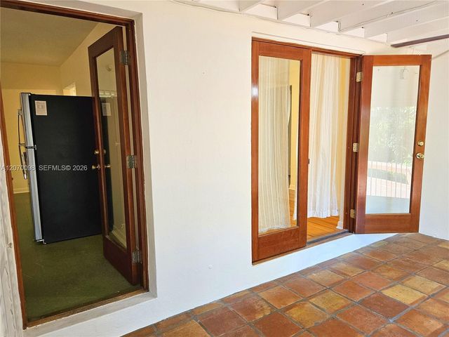 6624 SW 78th Terrace, South Miami, FL 33143