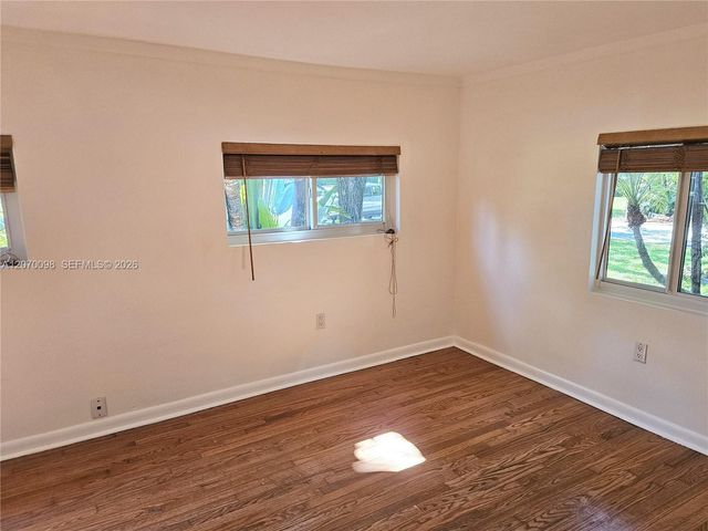 6624 SW 78th Terrace, South Miami, FL 33143